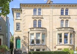 A clifton town house available to rent