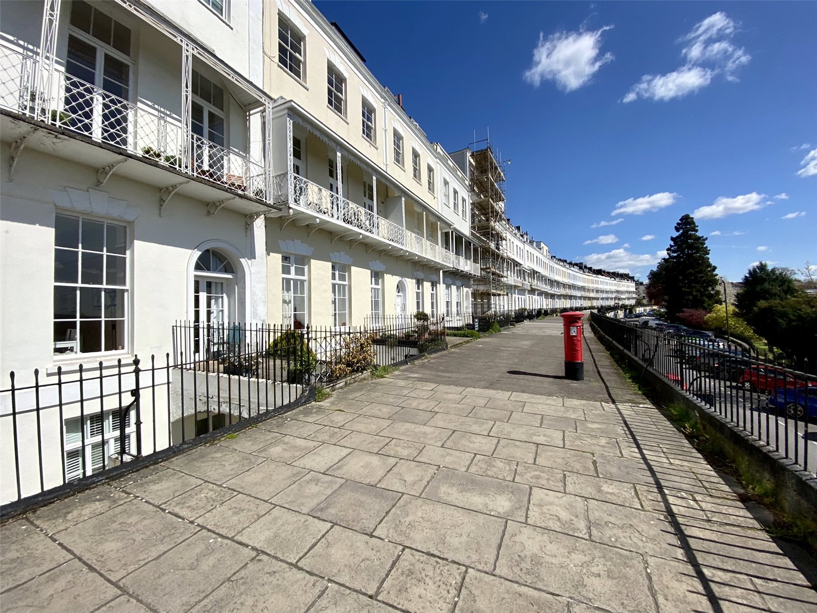 Clifton, Royal York Crescent, BS8 4JY
